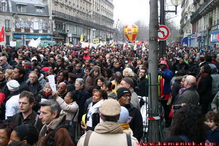  Kamaniok photo Manifestation LKP Paris sur www.kamaniok.com