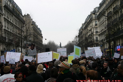  Kamaniok photo Manifestation LKP Paris sur www.kamaniok.com