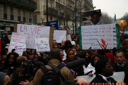  Kamaniok photo Manifestation LKP Paris sur www.kamaniok.com