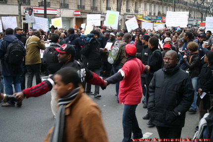  Kamaniok photo Manifestation LKP Paris sur www.kamaniok.com