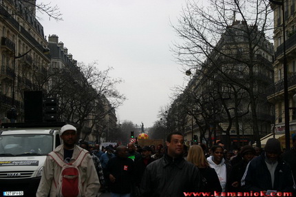  Kamaniok photo Manifestation LKP Paris sur www.kamaniok.com