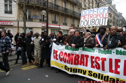  Kamaniok photo Manifestation LKP Paris sur www.kamaniok.com