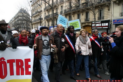  Kamaniok photo Manifestation LKP Paris sur www.kamaniok.com