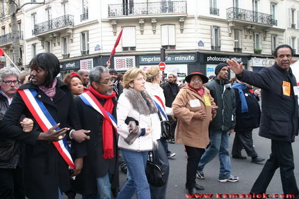  Kamaniok photo Manifestation LKP Paris sur www.kamaniok.com