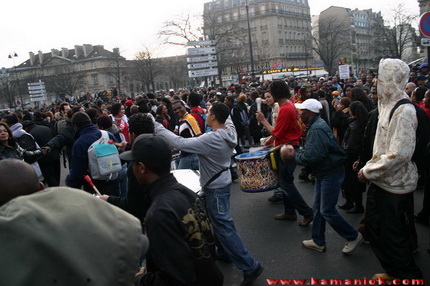  Kamaniok photo Manifestation LKP Paris sur www.kamaniok.com