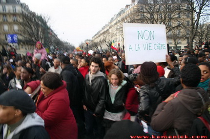  Kamaniok photo Manifestation LKP Paris sur www.kamaniok.com