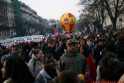  Kamaniok photo Manifestation LKP Paris sur www.kamaniok.com