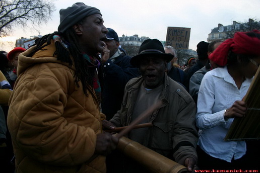  Kamaniok photo Manifestation LKP Paris sur www.kamaniok.com