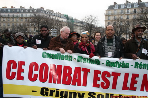  Kamaniok photo Manifestation LKP Paris sur www.kamaniok.com