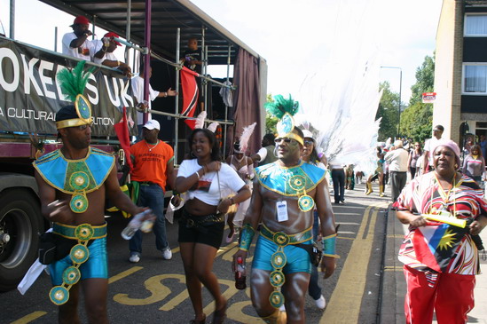 Les meilleurs photo du carnaval de Londres sur www.kamaniok.com