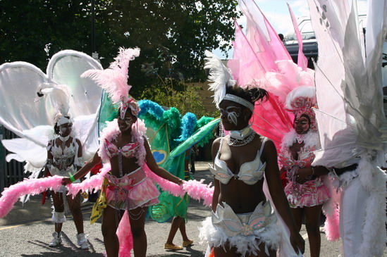 Les meilleurs photo du carnaval de Londres sur www.kamaniok.com