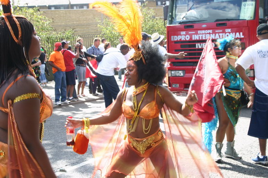 Les meilleurs photo du carnaval de Londres sur www.kamaniok.com