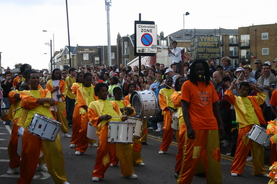 Les meilleurs photo du carnaval de Londres sur www.kamaniok.com