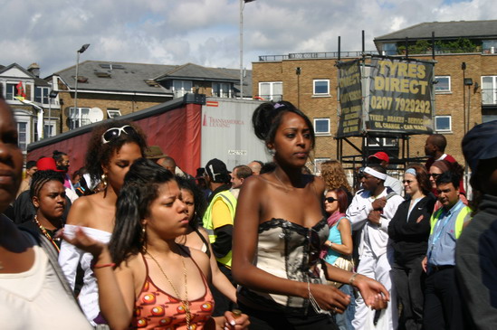 Les meilleurs photo du carnaval de Londres sur www.kamaniok.com