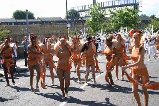 Les meilleurs photo du carnaval de Londres sur www.kamaniok.com