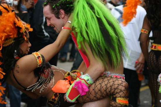 Les meilleurs photo du carnaval de Londres sur www.kamaniok.com