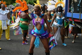 Les meilleurs photo du carnaval de Paris sur www.kamaniok.com