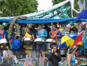 Les meilleurs photo du carnaval de Paris sur www.kamaniok.com