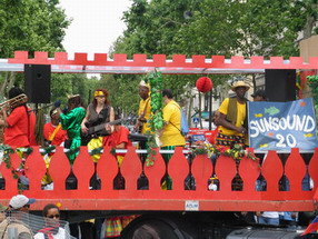 Les meilleurs photo du carnaval de Paris sur www.kamaniok.com