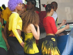 Les meilleurs photo du carnaval de Paris sur www.kamaniok.com