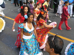 Les meilleurs photo du carnaval de Paris sur www.kamaniok.com