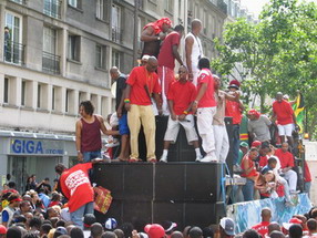 Les meilleurs photo du carnaval de Paris sur www.kamaniok.com