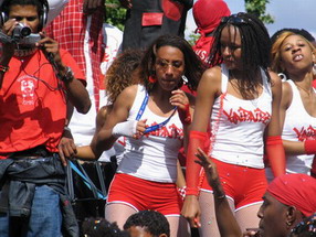 Les meilleurs photo du carnaval de Paris sur www.kamaniok.com
