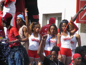 Les meilleurs photo du carnaval de Paris sur www.kamaniok.com