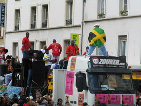 Les meilleurs photo du carnaval de Paris sur www.kamaniok.com