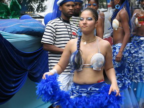Les meilleurs photo du carnaval de Paris sur www.kamaniok.com