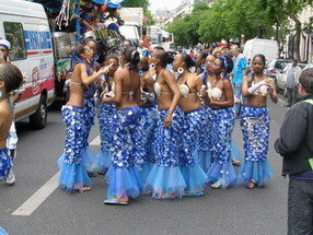 Les meilleurs photo du carnaval de Paris sur www.kamaniok.com