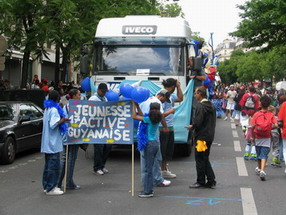 Les meilleurs photo du carnaval de Paris sur www.kamaniok.com