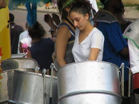 Les meilleurs photo du carnaval de Paris sur www.kamaniok.com