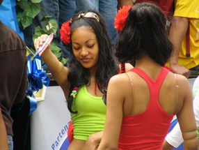 Les meilleurs photo du carnaval de Paris sur www.kamaniok.com