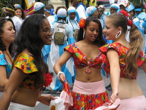 Les meilleurs photo du carnaval de Paris sur www.kamaniok.com