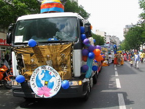 Les meilleurs photo du carnaval de Paris sur www.kamaniok.com
