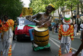 Les meilleurs photo du carnaval de Paris sur www.kamaniok.com