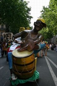 Les meilleurs photo du carnaval de Paris sur www.kamaniok.com