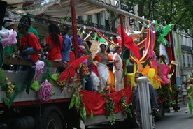 Les meilleurs photo du carnaval de Paris sur www.kamaniok.com