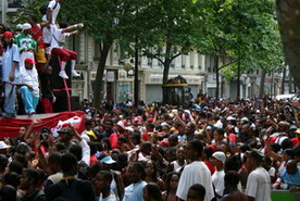Les meilleurs photo du carnaval de Paris sur www.kamaniok.com