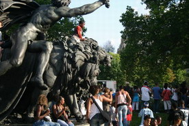 Les meilleurs photo du carnaval de Paris sur www.kamaniok.com