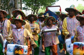 Les meilleurs photo du carnaval de Paris sur www.kamaniok.com