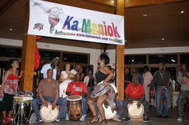 Kamaniok LEWOZ du Vendredi 9 mai 2008 sur www.kamaniok.com