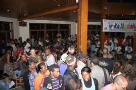 Kamaniok LEWOZ du Vendredi 9 mai 2008 sur www.kamaniok.com