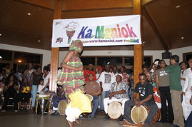 Kamaniok LEWOZ du Vendredi 9 mai 2008 sur www.kamaniok.com