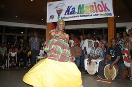 Kamaniok LEWOZ du Vendredi 9 mai 2008 sur www.kamaniok.com