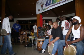 Kamaniok LEWOZ du Vendredi 9 mai 2008 sur www.kamaniok.com