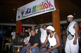 Kamaniok LEWOZ du Vendredi 9 mai 2008 sur www.kamaniok.com