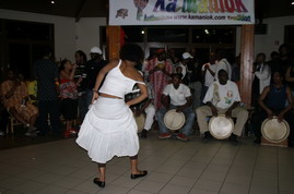 Kamaniok LEWOZ du Vendredi 9 mai 2008 sur www.kamaniok.com