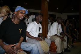 Kamaniok LEWOZ du Vendredi 9 mai 2008 sur www.kamaniok.com